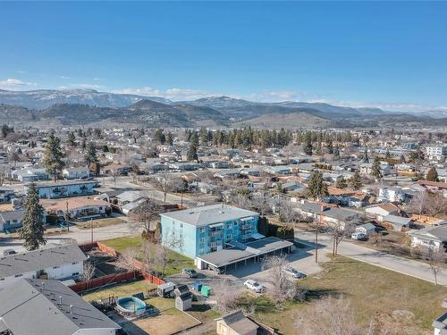 301-150 Scarboro Road, Kelowna, BC - Outdoor With View