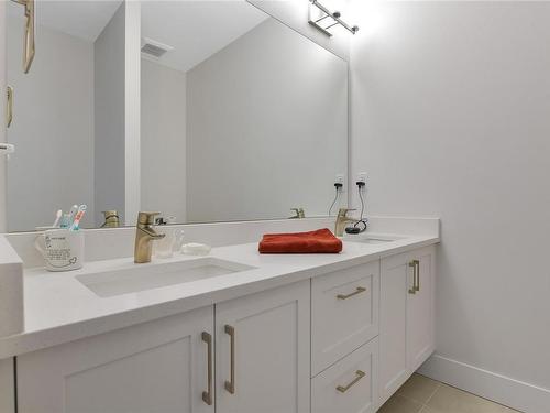 7-265 Caspian Dr, Colwood, BC - Indoor Photo Showing Bathroom