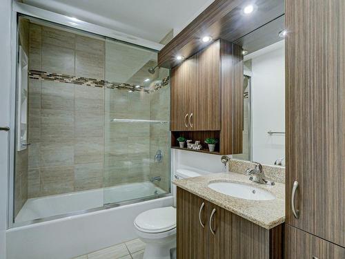 Bathroom - 5535  - 5555 Av. Albanie, Brossard, QC - Indoor Photo Showing Bathroom