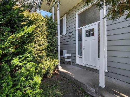 4015 Loyola St, Saanich, BC - Outdoor With Exterior