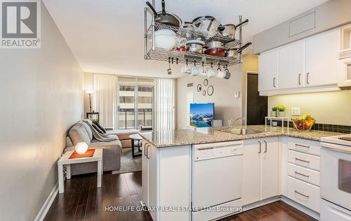 #812 -33 Sheppard Ave E, Toronto, ON - Indoor Photo Showing Kitchen