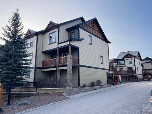 1 - 1000 9Th Street, Invermere, BC - Outdoor