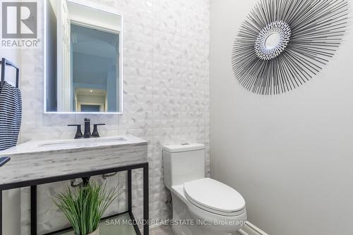 691 Merlot Crt, Mississauga, ON - Indoor Photo Showing Bathroom