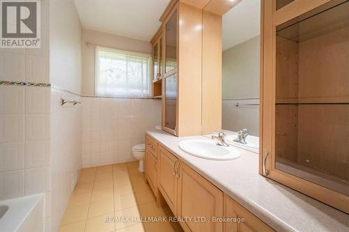 1346 Mississauga Road, Mississauga, ON - Indoor Photo Showing Bathroom