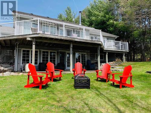 16 Black Bear Dr, Kawartha Lakes, ON - Outdoor With Deck Patio Veranda