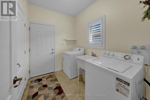 16 Merrill Dr, Prince Edward County, ON - Indoor Photo Showing Laundry Room