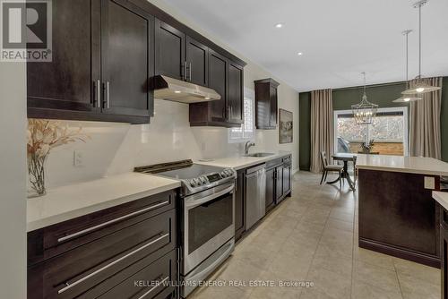 16 Merrill Dr, Prince Edward County, ON - Indoor Photo Showing Kitchen With Upgraded Kitchen