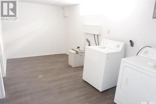100 Wood Crescent, Assiniboia, SK - Indoor Photo Showing Laundry Room