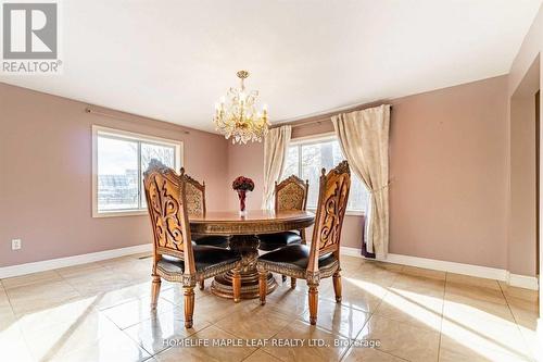 8681 Canyon Rd, Milton, ON - Indoor Photo Showing Dining Room
