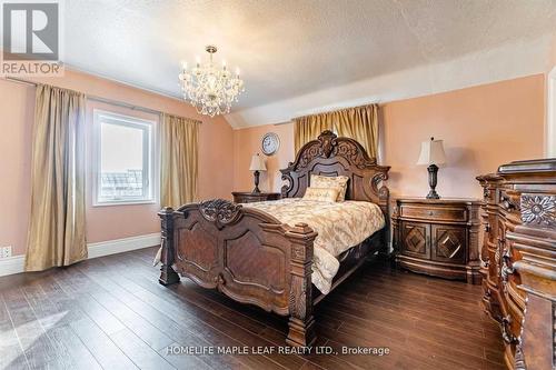 8681 Canyon Rd, Milton, ON - Indoor Photo Showing Bedroom