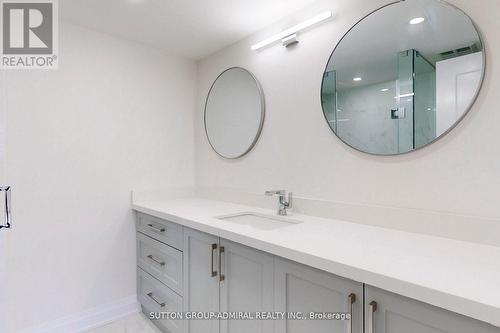 706 - 7460 Bathurst Street, Vaughan, ON - Indoor Photo Showing Bathroom
