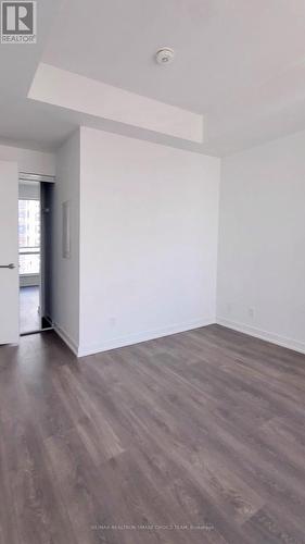 #824 -7950 Bathurst St, Vaughan, ON - Indoor Photo Showing Other Room