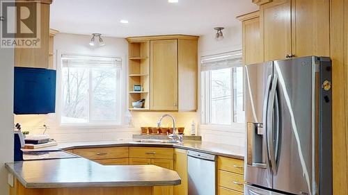 12293 Birch Avenue, Fort St. John, BC - Indoor Photo Showing Kitchen