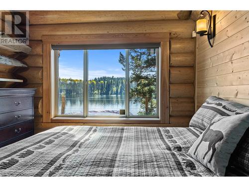 8196 N Bridge Lake Road, Bridge Lake, BC - Indoor Photo Showing Bedroom