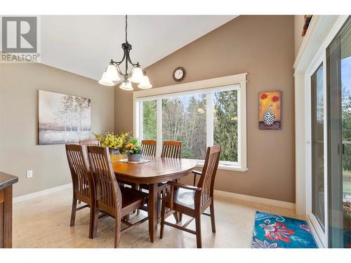 129 Kault Hill Road, Salmon Arm, BC - Indoor Photo Showing Dining Room