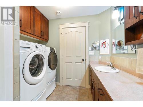 129 Kault Hill Road, Salmon Arm, BC - Indoor Photo Showing Laundry Room