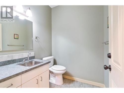 129 Kault Hill Road, Salmon Arm, BC - Indoor Photo Showing Bathroom