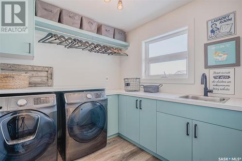 546 Secord Manor, Saskatoon, SK - Indoor Photo Showing Laundry Room