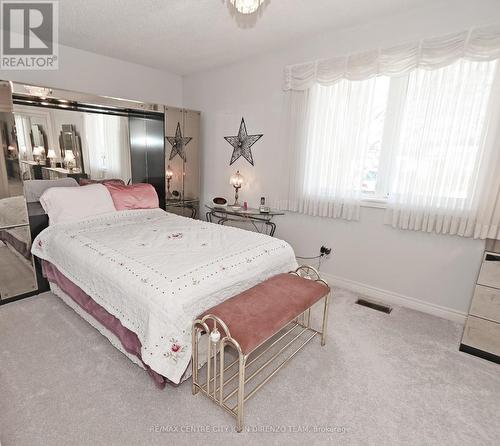 255 Miller Rd, Dutton/Dunwich, ON - Indoor Photo Showing Bedroom