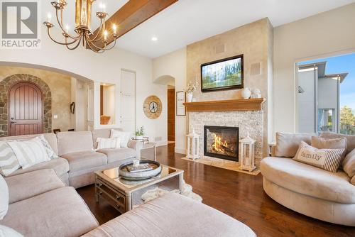 3211 Pinot Noir Place, West Kelowna, BC - Indoor Photo Showing Living Room With Fireplace