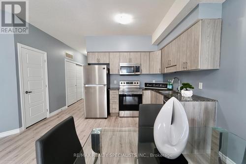 #33A -1430 Highland Rd W, Kitchener, ON - Indoor Photo Showing Kitchen With Stainless Steel Kitchen