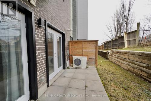 33A - 1430 Highland Road W, Kitchener, ON - Outdoor With Exterior