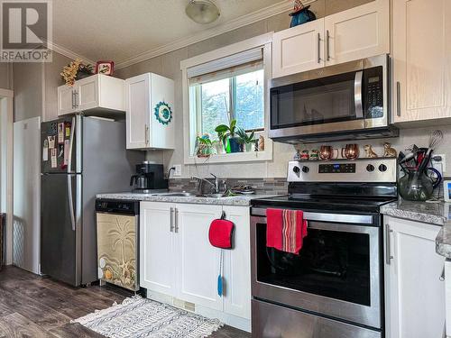66 3616 Larch Avenue, Terrace, BC - Indoor Photo Showing Kitchen