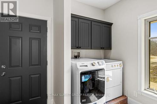 123 Inglis Dr, Grey Highlands, ON - Indoor Photo Showing Laundry Room