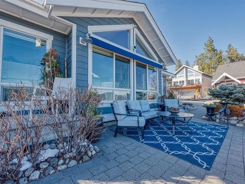 431-6987 Terazona Drive, Kelowna, BC - Outdoor With Deck Patio Veranda