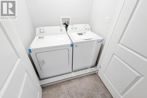14 Bowman Crescent N, Thorold, ON - Indoor Photo Showing Laundry Room