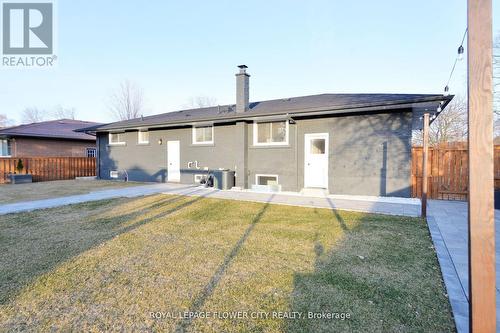 15 Andres Street, Niagara-On-The-Lake, ON - Outdoor