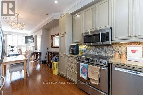 #Upper -2014 Lushes Ave, Mississauga, ON - Indoor Photo Showing Kitchen With Stainless Steel Kitchen