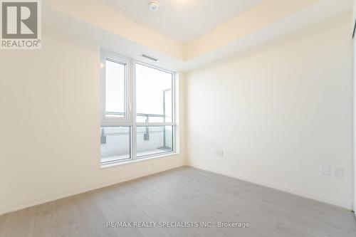 #316 -509 Dundas St W, Oakville, ON - Indoor Photo Showing Other Room