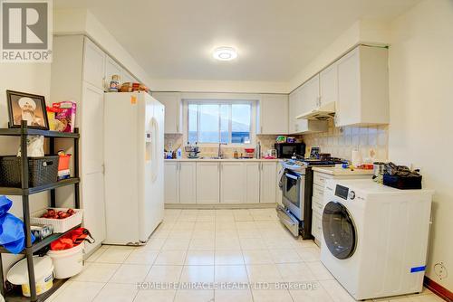71 Kingsview Blvd, Toronto, ON - Indoor Photo Showing Laundry Room