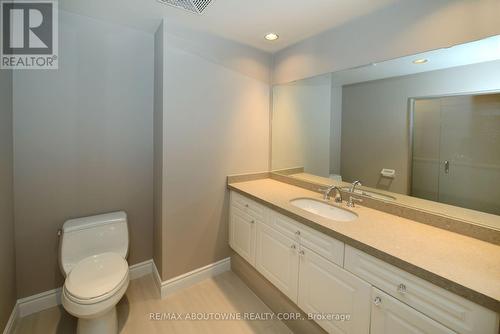 605 - 1477 Lakeshore Road, Burlington, ON - Indoor Photo Showing Bathroom