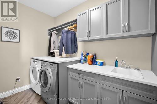 89 Sleepy Meadow Drive, Chatham-Kent, ON - Indoor Photo Showing Laundry Room