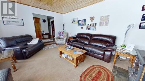 13964 250 Road, Fort St. John, BC - Indoor Photo Showing Living Room
