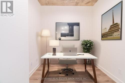 #517 -1030 King St W, Toronto, ON - Indoor Photo Showing Office