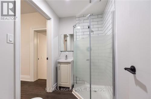 1 - 115 Albert Street S, Orillia, ON - Indoor Photo Showing Bathroom