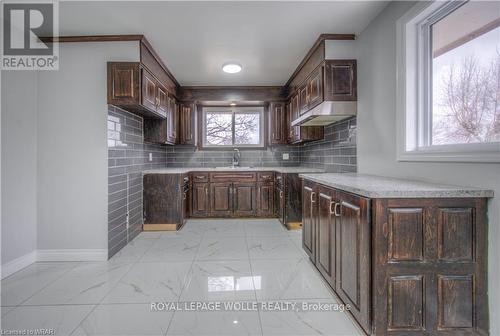 8 Magor Dr, Cambridge, ON - Indoor Photo Showing Kitchen