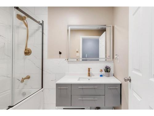 Salle de bains - 3-8930 8E Avenue, Montréal (Villeray/Saint-Michel/Parc-Extension), QC - Indoor Photo Showing Bathroom