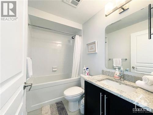 238 Besserer Street Unit#1001, Ottawa, ON - Indoor Photo Showing Bathroom