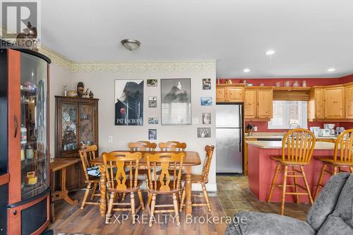145 Spruce St, Collingwood, ON - Indoor Photo Showing Dining Room