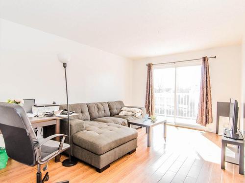 Dwelling - 5 Rue Bruyère, Gatineau (Gatineau), QC - Indoor Photo Showing Living Room