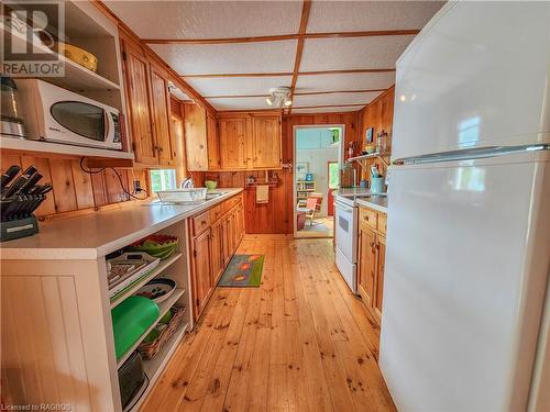 38 Hope Drive, Miller Lake, ON - Indoor Photo Showing Kitchen