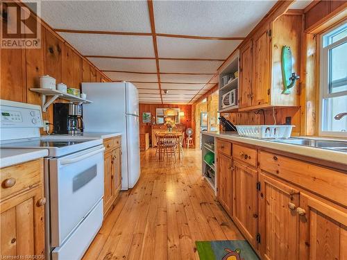 38 Hope Drive, Miller Lake, ON - Indoor Photo Showing Kitchen