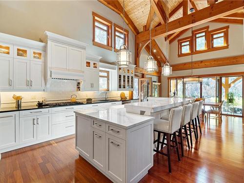 2589 La Selva Pl, Nanoose Bay, BC - Indoor Photo Showing Kitchen With Upgraded Kitchen