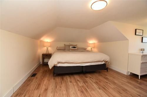 2951 Chippawa Road, Port Colborne, ON - Indoor Photo Showing Bedroom