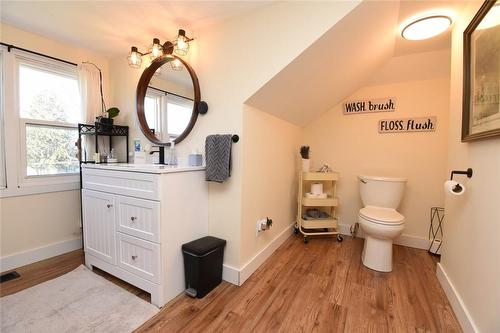 2951 Chippawa Road, Port Colborne, ON - Indoor Photo Showing Bathroom