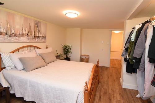 2951 Chippawa Road, Port Colborne, ON - Indoor Photo Showing Bedroom